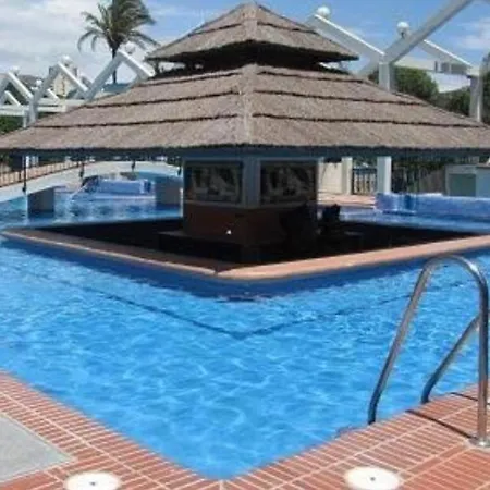 Benalbeach Aniko *